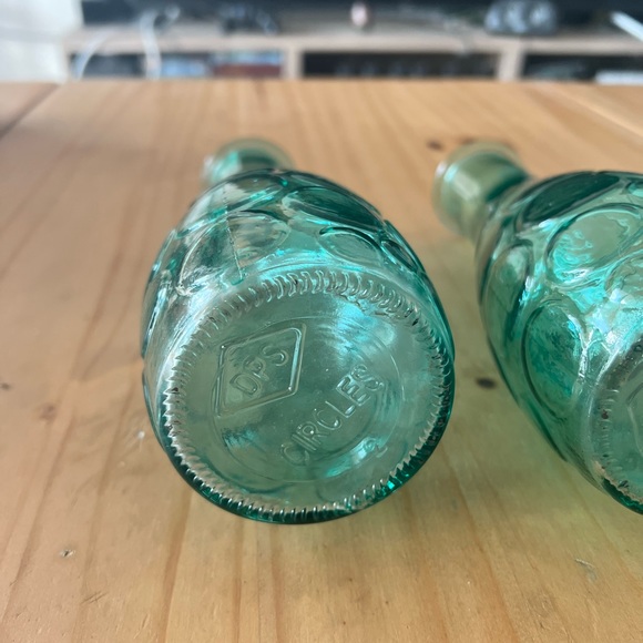 2 Vintage DPS Circles Bud Vases - Aqua Blue. 
Great condition  8 1/2” height dim - Picture 6 of 9